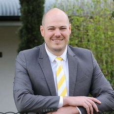 Shane Thomson, Sales representative