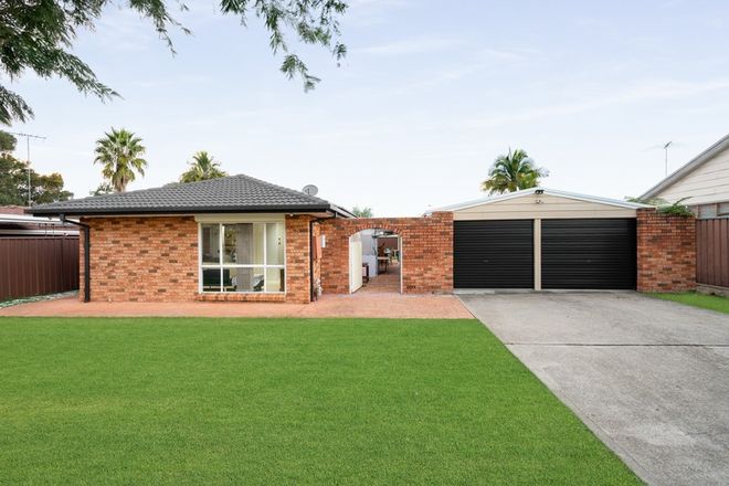 Picture of 3 Fortinbras Close, ROSEMEADOW NSW 2560