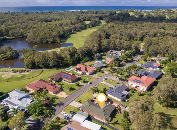 4 Terrara Court, Ocean Shores NSW 2483