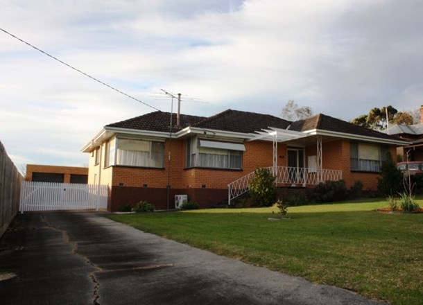 23 Clarence Street, Loch VIC 3945