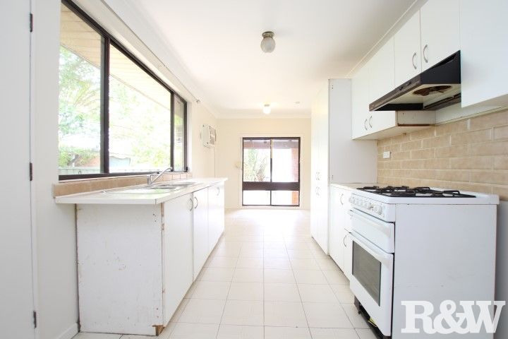 32 Helena Avenue, Emerton NSW 2770, Image 2