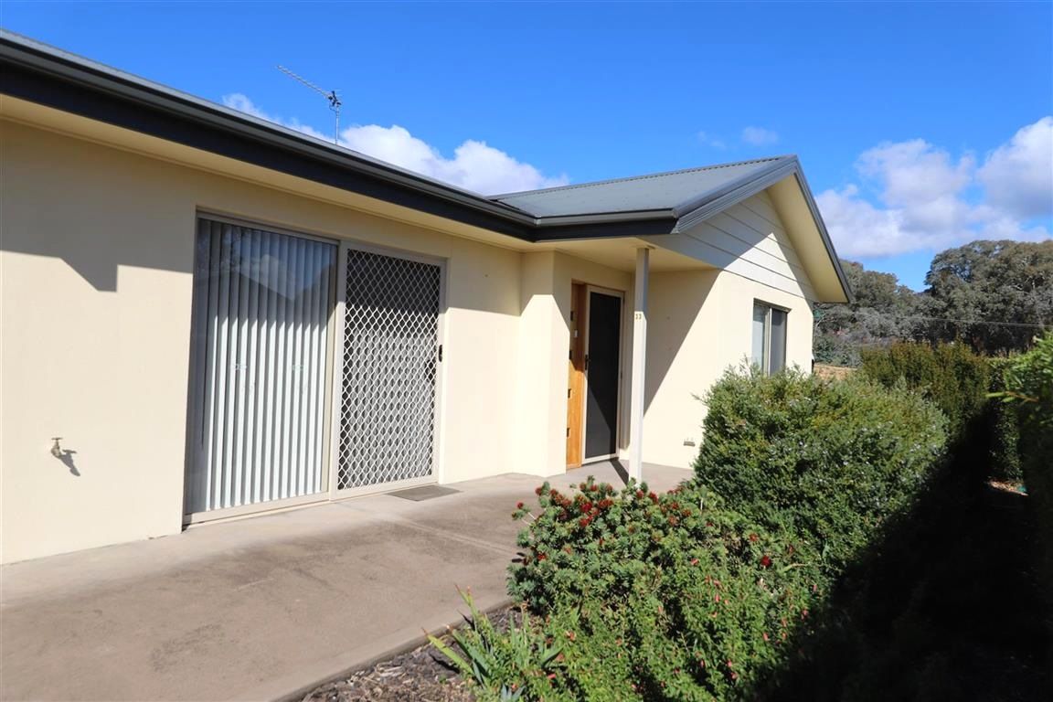 Villa 33 84 Currawong Road, Tumut NSW 2720, Image 1