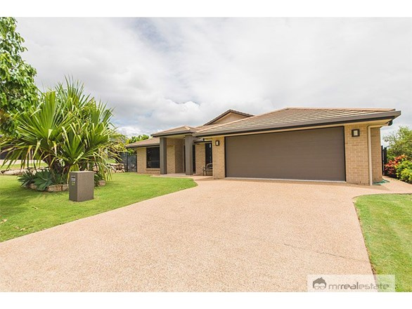 12 Laird Avenue, Norman Gardens QLD 4701