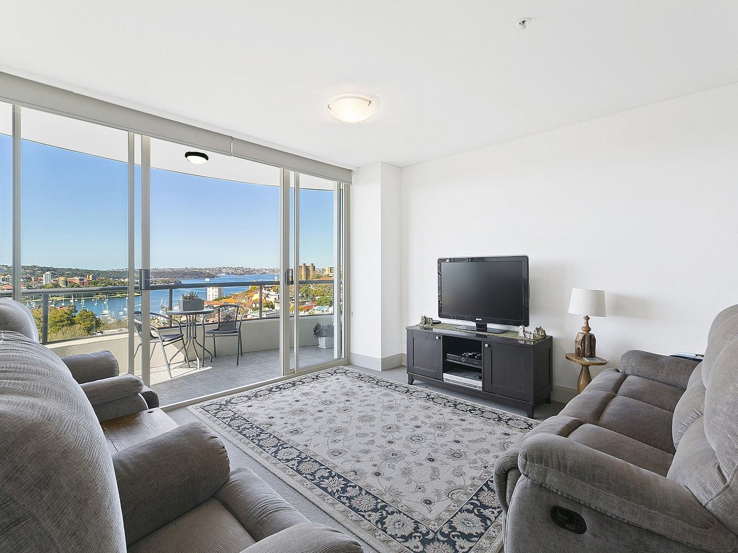 1 bedrooms Apartment / Unit / Flat in 52/96 Alfred Street MILSONS POINT NSW, 2061