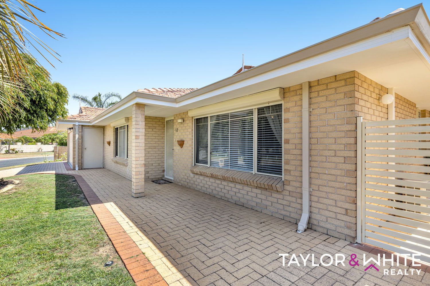 12 Felton Retreat, Mindarie WA 6030, Image 2