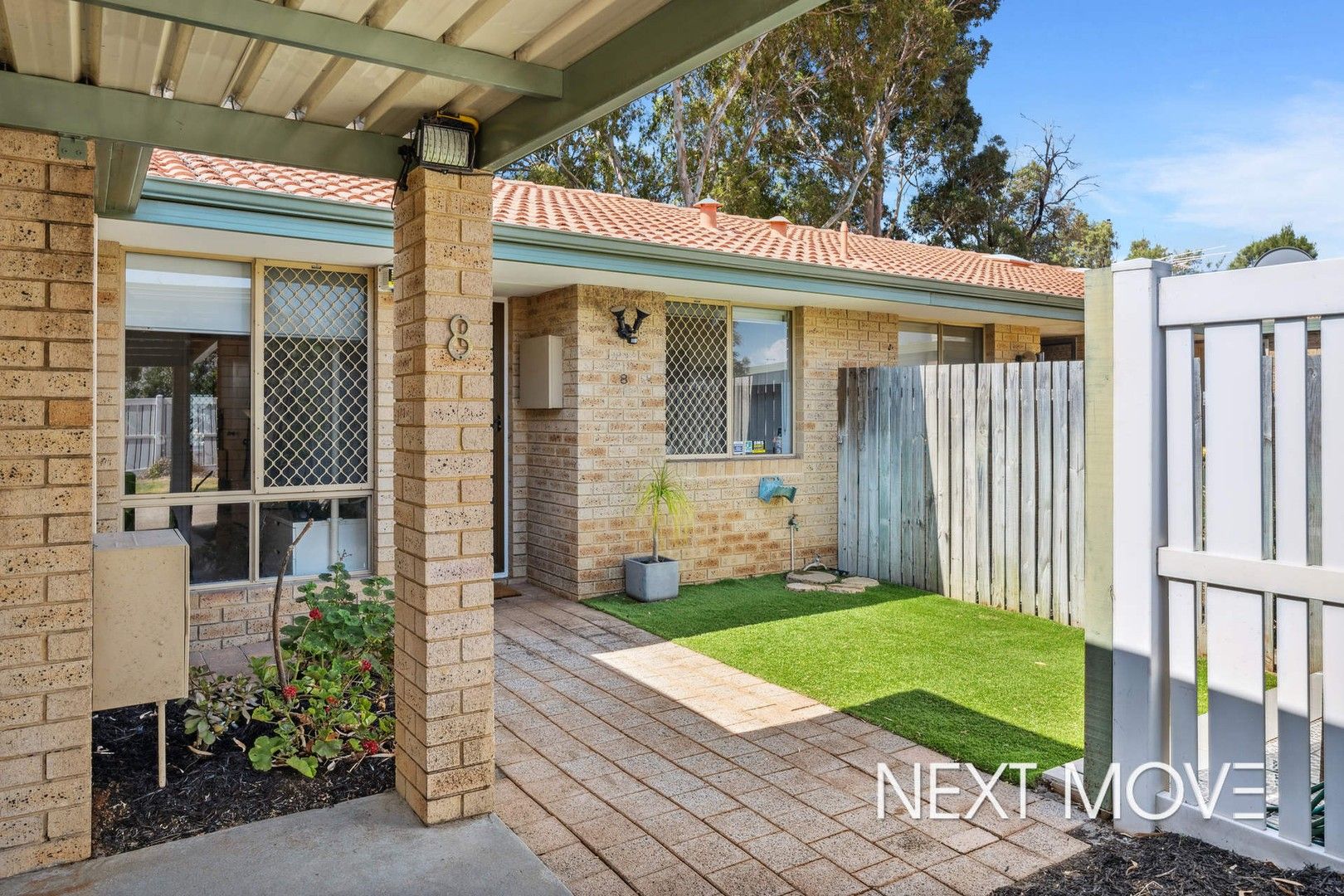 2 bedrooms Villa in 8/35 Winnacott Street WILLAGEE WA, 6156