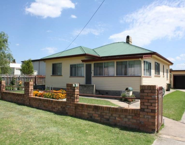 70 Manners Street, Tenterfield NSW 2372