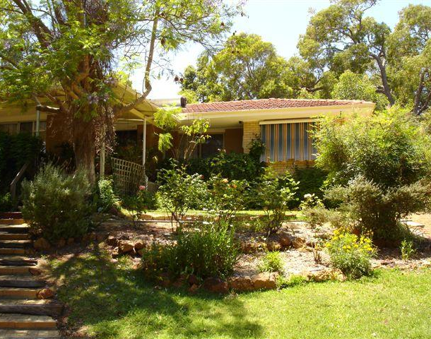 15 Elizabeth Street, Kalamunda WA 6076