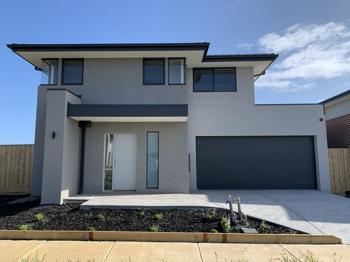 4 bedrooms House in 6 Garrard Crescent CLYDE VIC, 3978