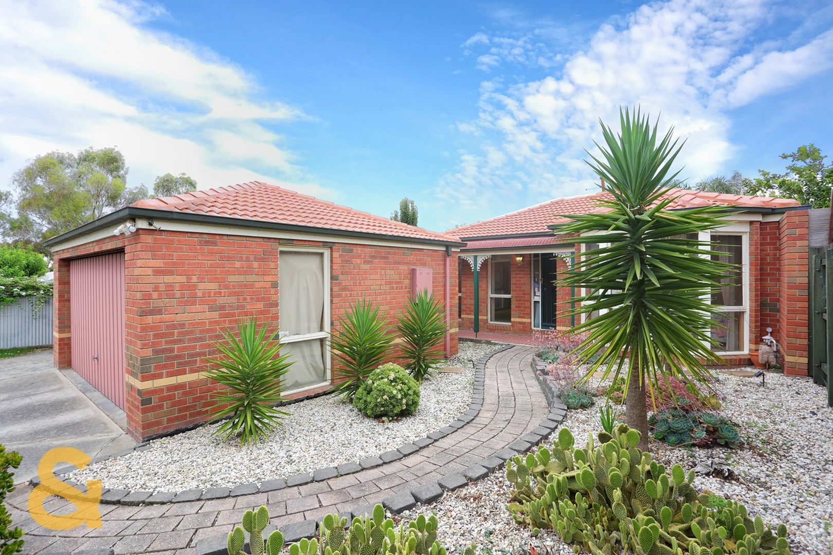 15 Solander Court, Roxburgh Park VIC 3064, Image 1