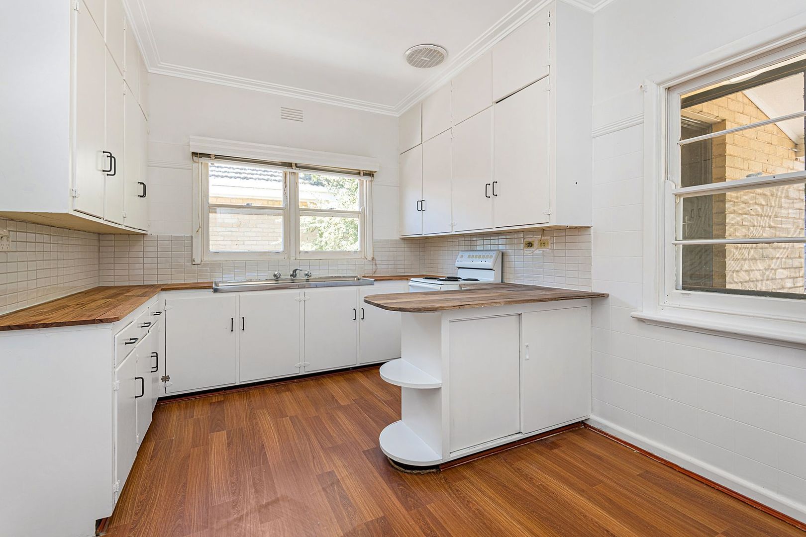 20 Ewing Court, Flora Hill VIC 3550 House For Rent Domain