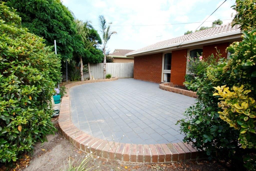 3 bedrooms House in 89 Pioneer Road GROVEDALE VIC, 3216