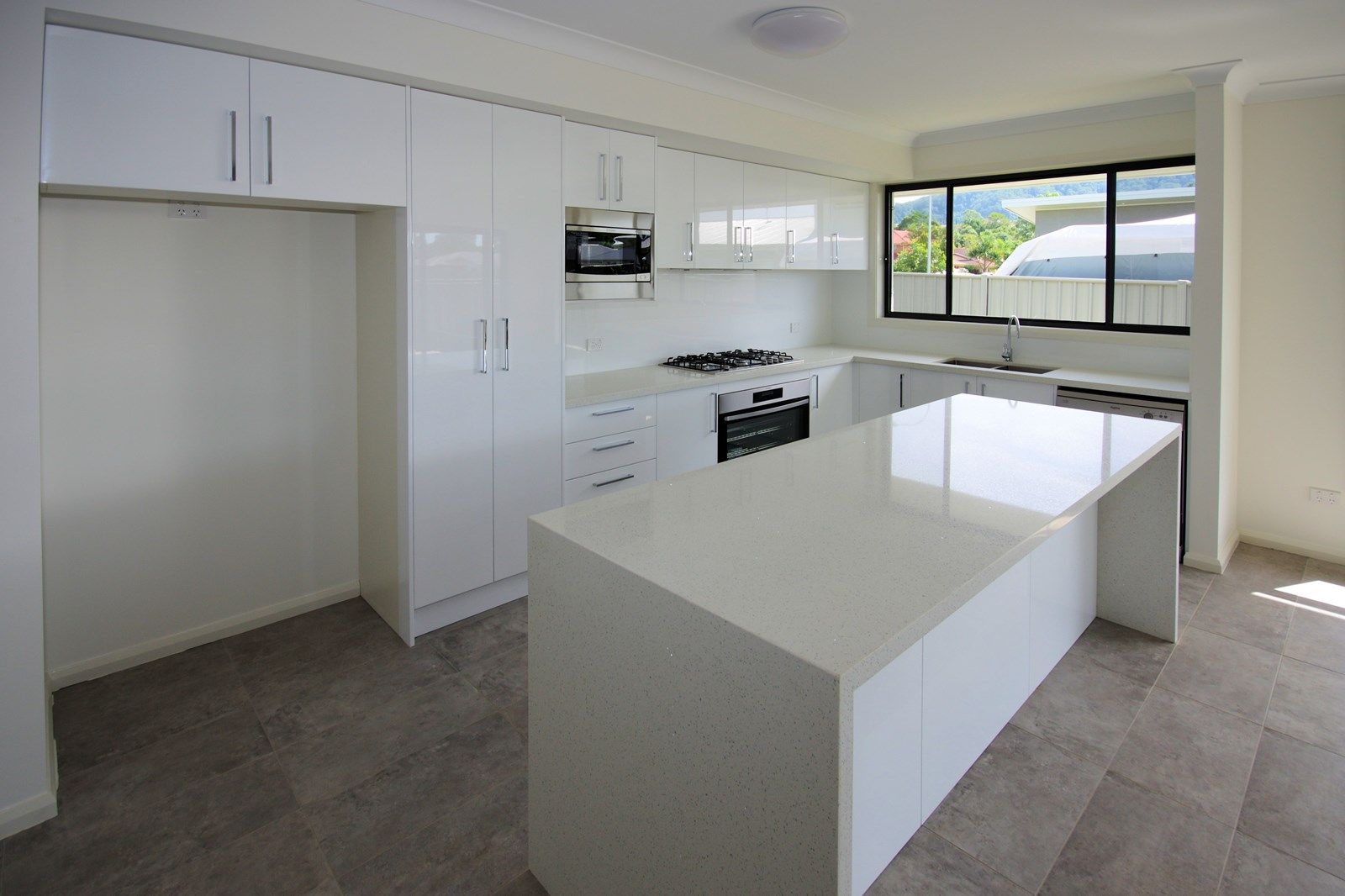 33 Loaders Lane, Coffs Harbour NSW 2450, Image 2