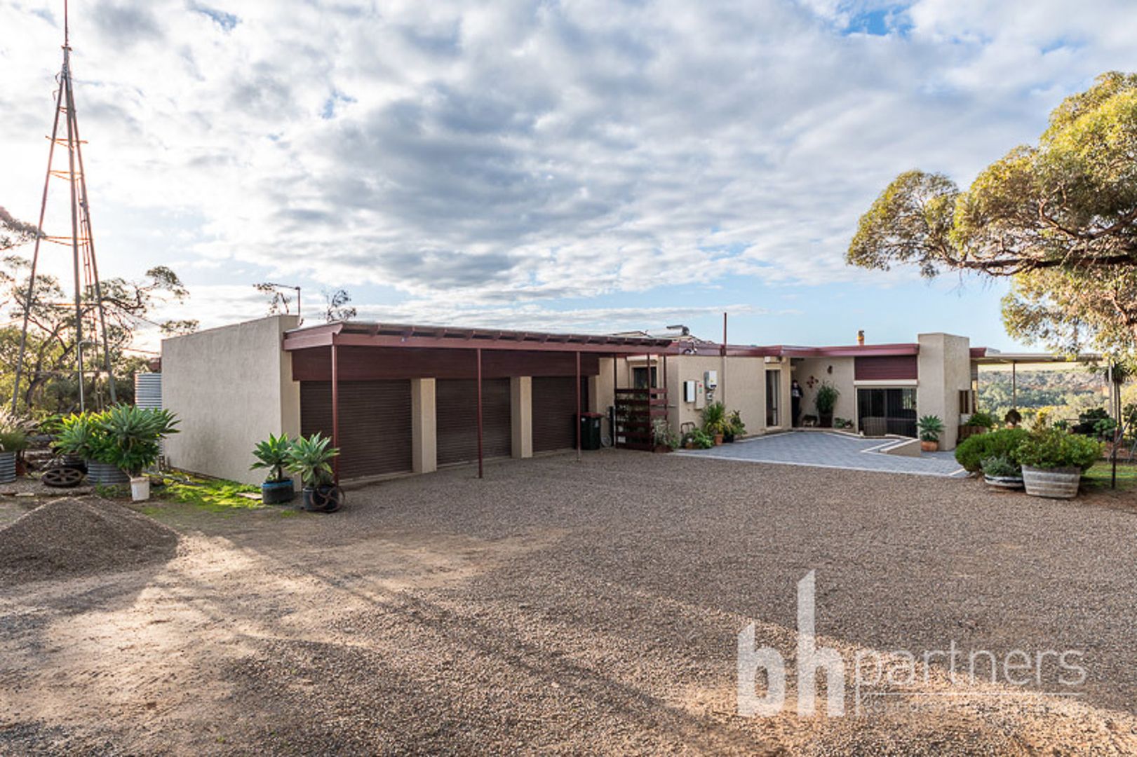 302 Craignook Road, Caurnamont SA 5238, Image 2