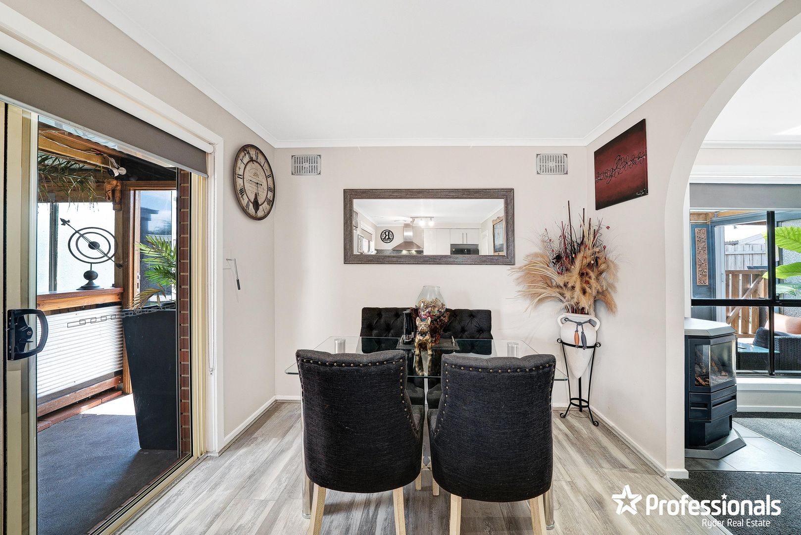 21 Moss Street, Melton South VIC 3338, Image 1