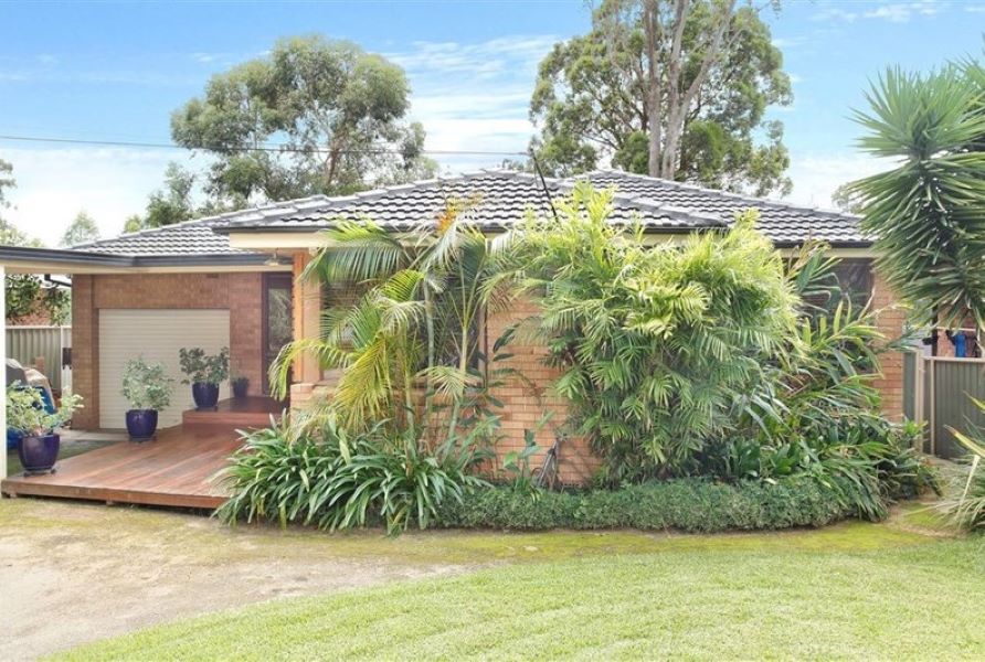 3 bedrooms House in 37 Caratel Crescent MARAYONG NSW, 2148