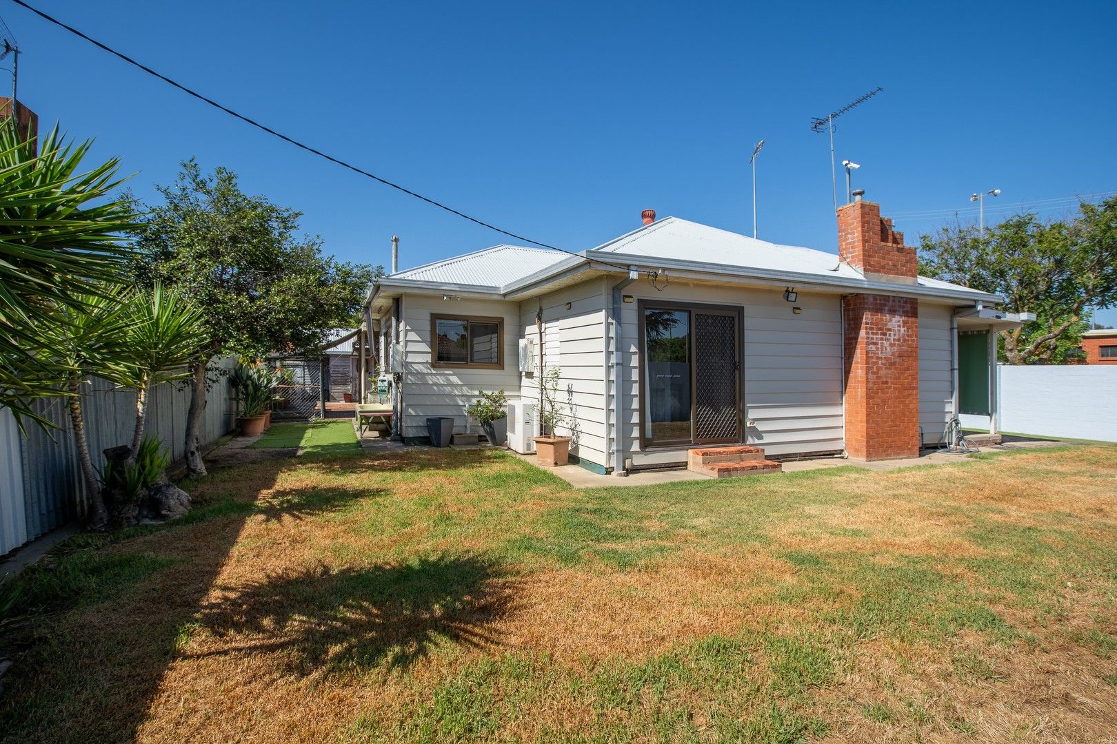3 bedrooms House in 453 Wantigong Street NORTH ALBURY NSW, 2640