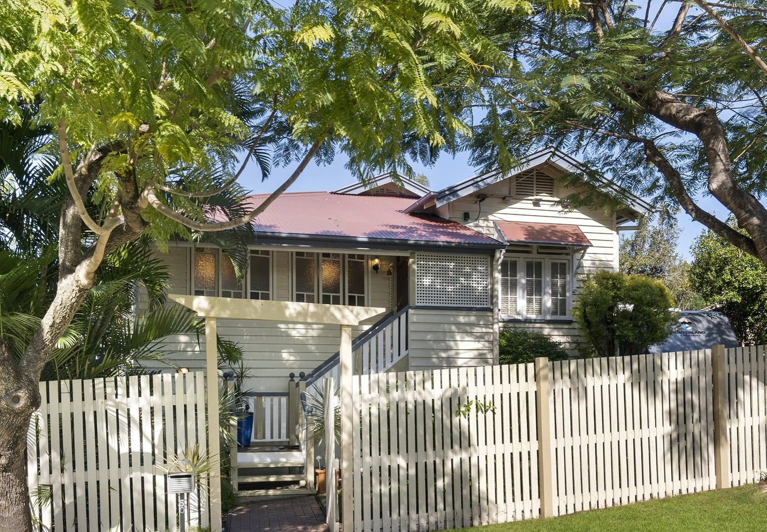 4 bedrooms House in 50 Ellesmere Street YERONGA QLD, 4104
