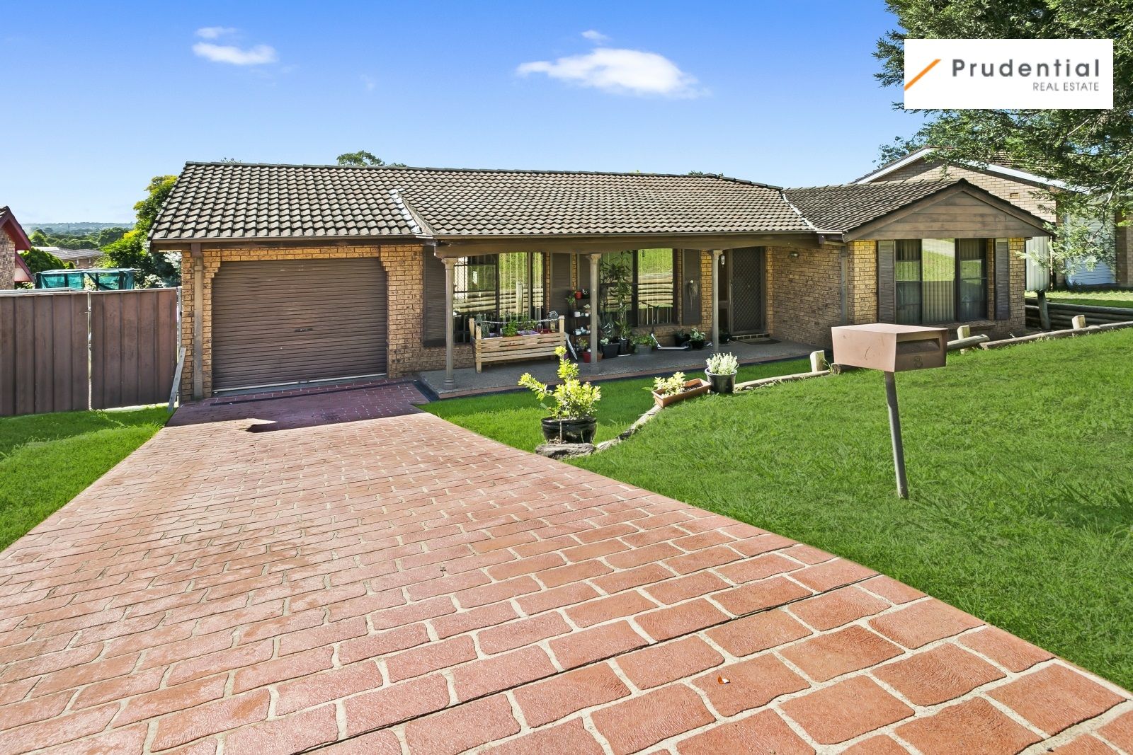 8 Dolomite Place, Eagle Vale NSW 2558, Image 0