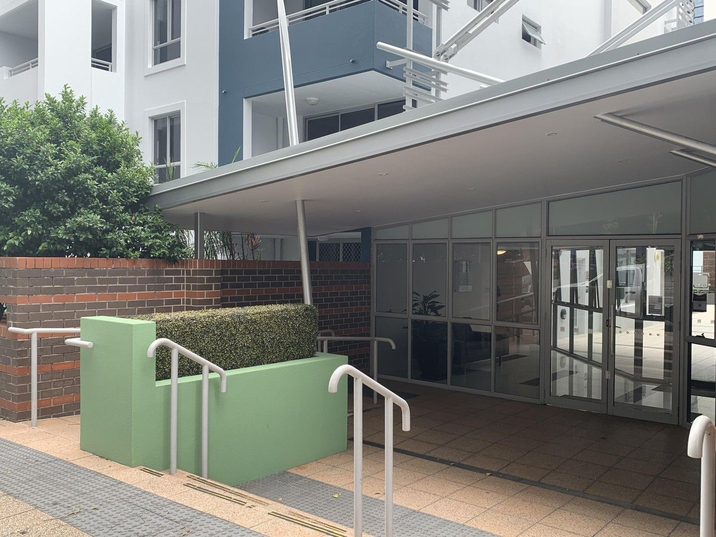 2 bedrooms Apartment / Unit / Flat in 407/8 Cordelia Street SOUTH BRISBANE QLD, 4101