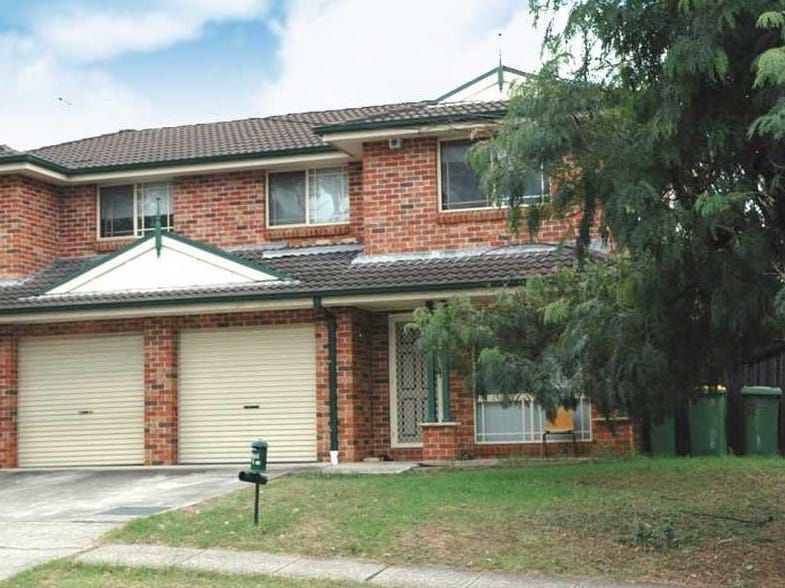 3 bedrooms Townhouse in 2/2a Binalong Road PENDLE HILL NSW, 2145