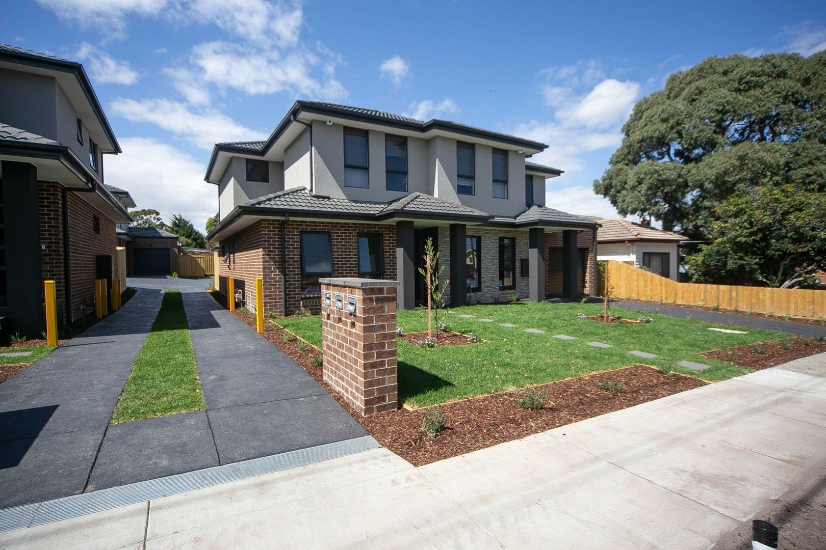4 bedrooms Townhouse in 2/26-28 Panorama Street CLAYTON VIC, 3168