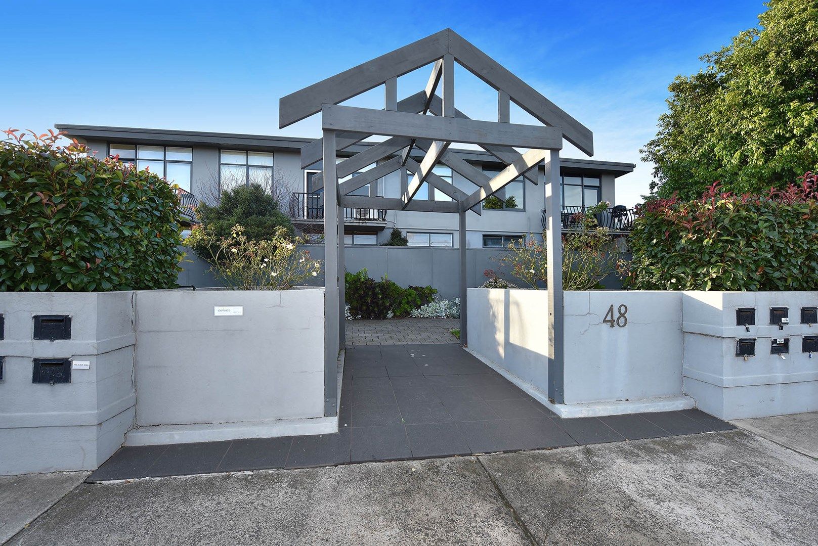 1 bedrooms Apartment / Unit / Flat in 4/48 Scotia Street MOONEE PONDS VIC, 3039