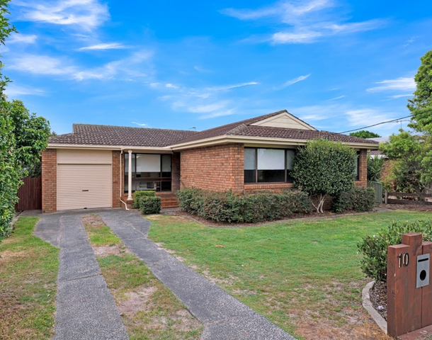 10 Barnard Crescent, Toukley NSW 2263