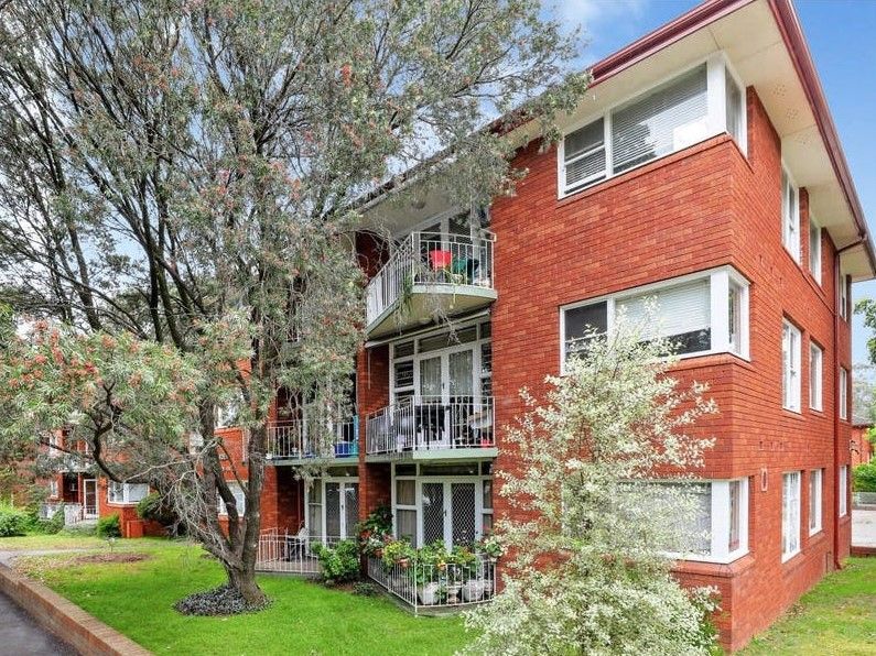 2 bedrooms Apartment / Unit / Flat in 11/70-74 The Boulevarde STRATHFIELD NSW, 2135