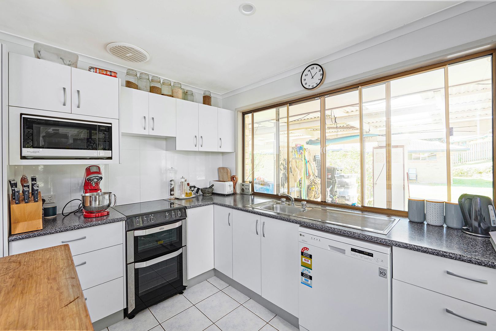 2A Narrogal Ct, Ocean Shores NSW 2483, Image 2