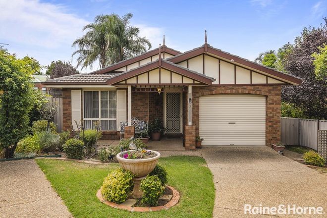 Picture of 2/4 Minchin Place, KOORINGAL NSW 2650