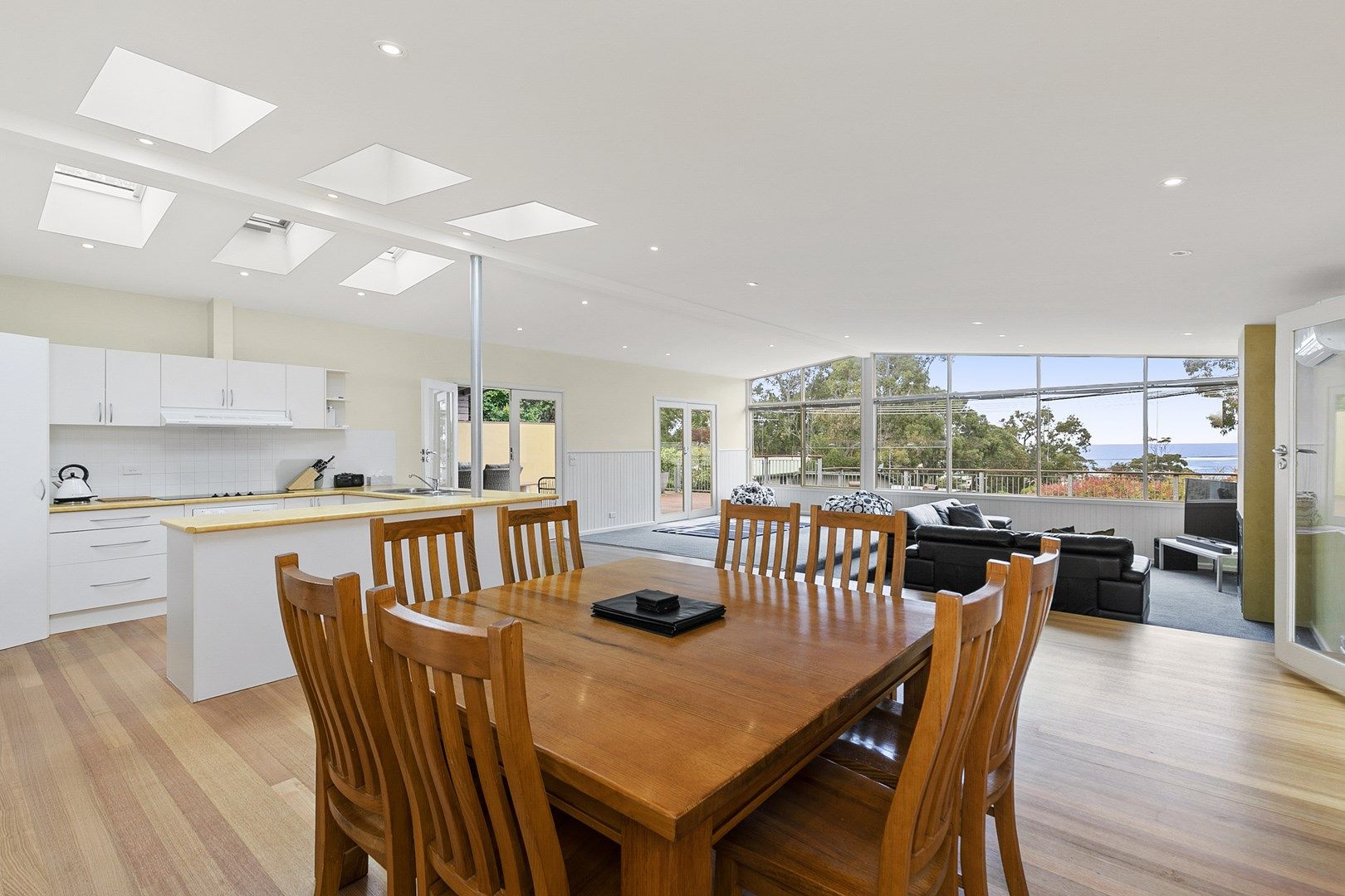 23 Belvedere Terrace, Lorne VIC 3232, Image 2