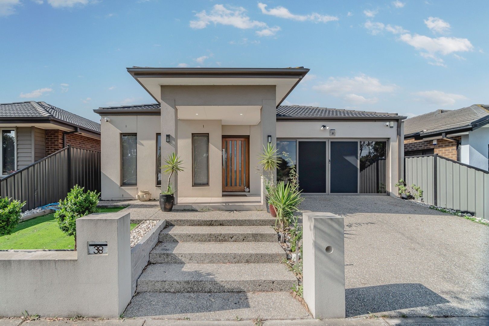 38 Bluebird Way, Roxburgh Park VIC 3064, Image 0