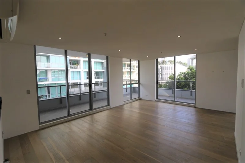 Additional image 2 of 412/3 Como Crescent, Southport QLD 4215