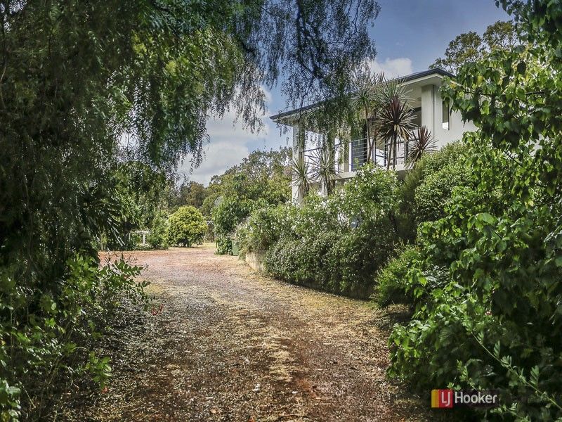 2080 Stevens Street, Sawyers Valley WA 6074, Image 2