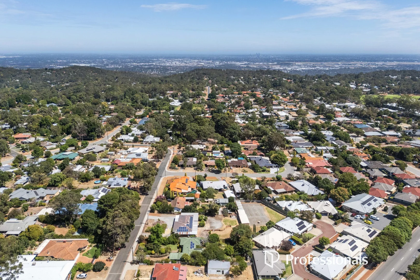 Additional image 21 of 32 Lyndhurst Road, Kalamunda WA 6076