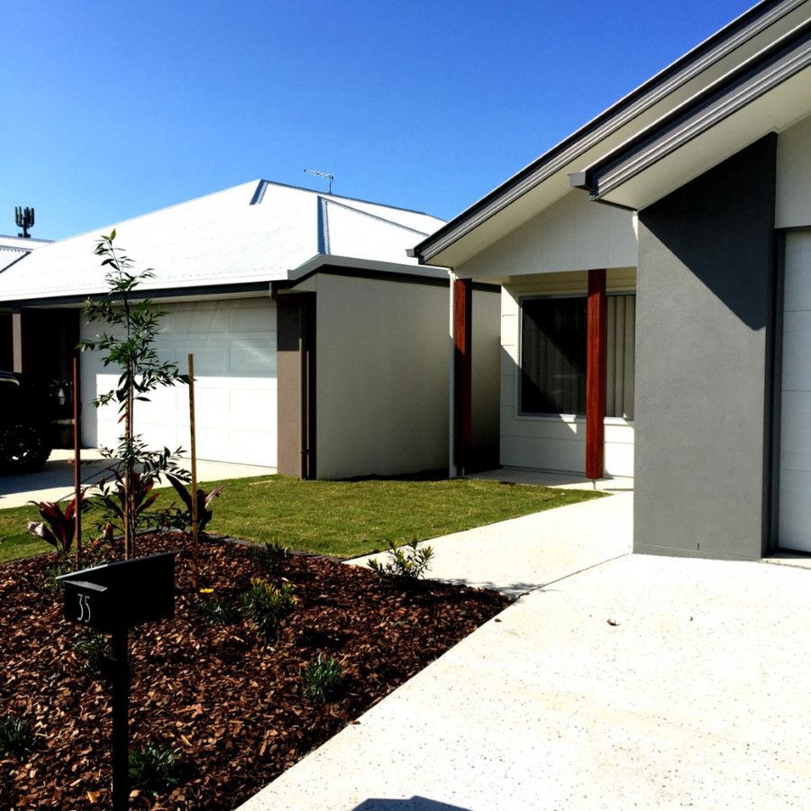 4 bedrooms House in 35 Henning Crescent MERIDAN PLAINS QLD, 4551