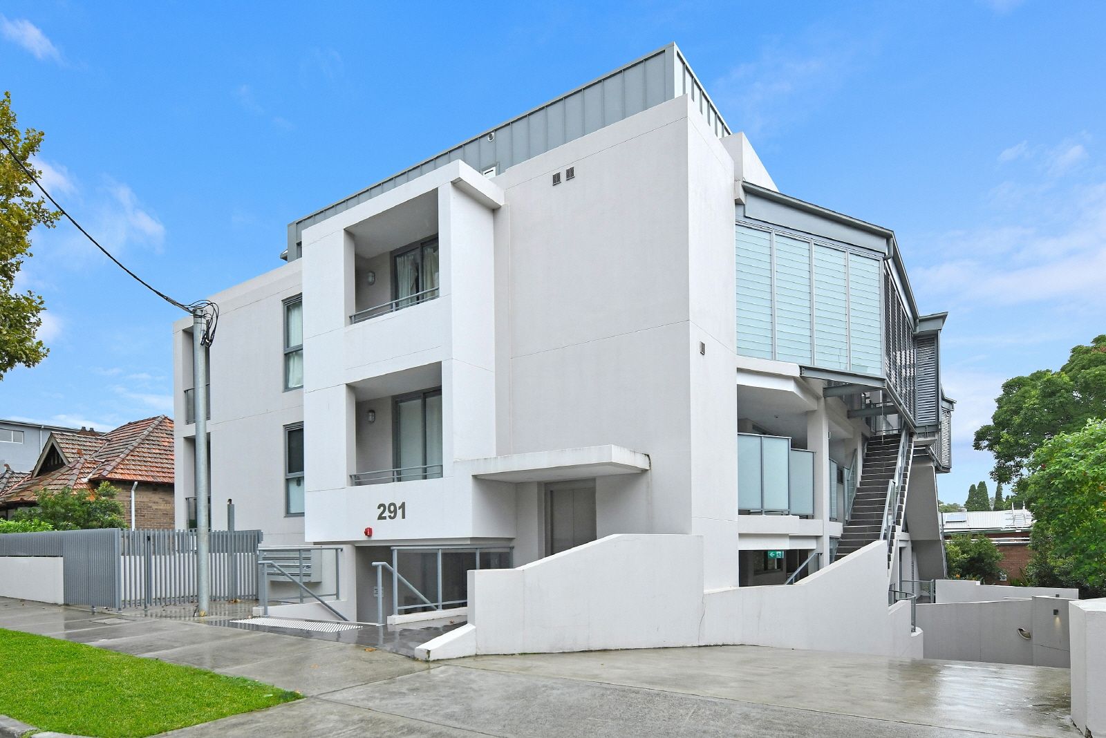 1 bedrooms Apartment / Unit / Flat in 3/291 Miller Street CAMMERAY NSW, 2062