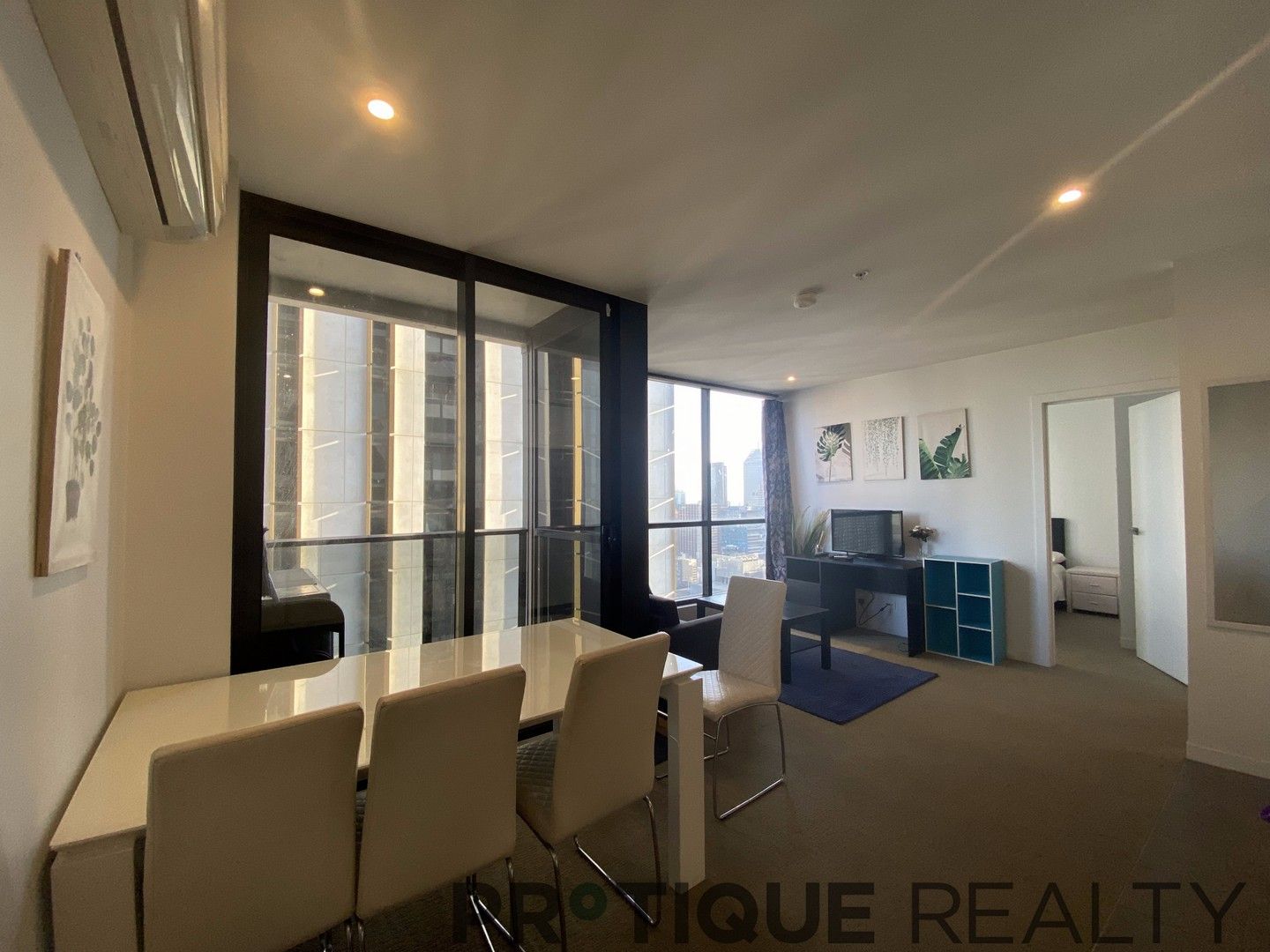 2 bedrooms Apartment / Unit / Flat in 4806/80 A'Beckett Street MELBOURNE VIC, 3000