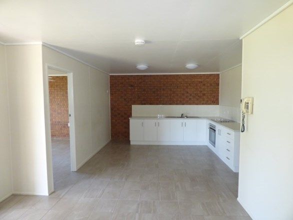 1/28 Elmer Street, Roma QLD 4455, Image 2