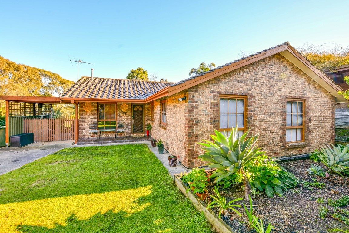 11 Horseshoe Drive, Aberfoyle Park SA 5159, Image 0