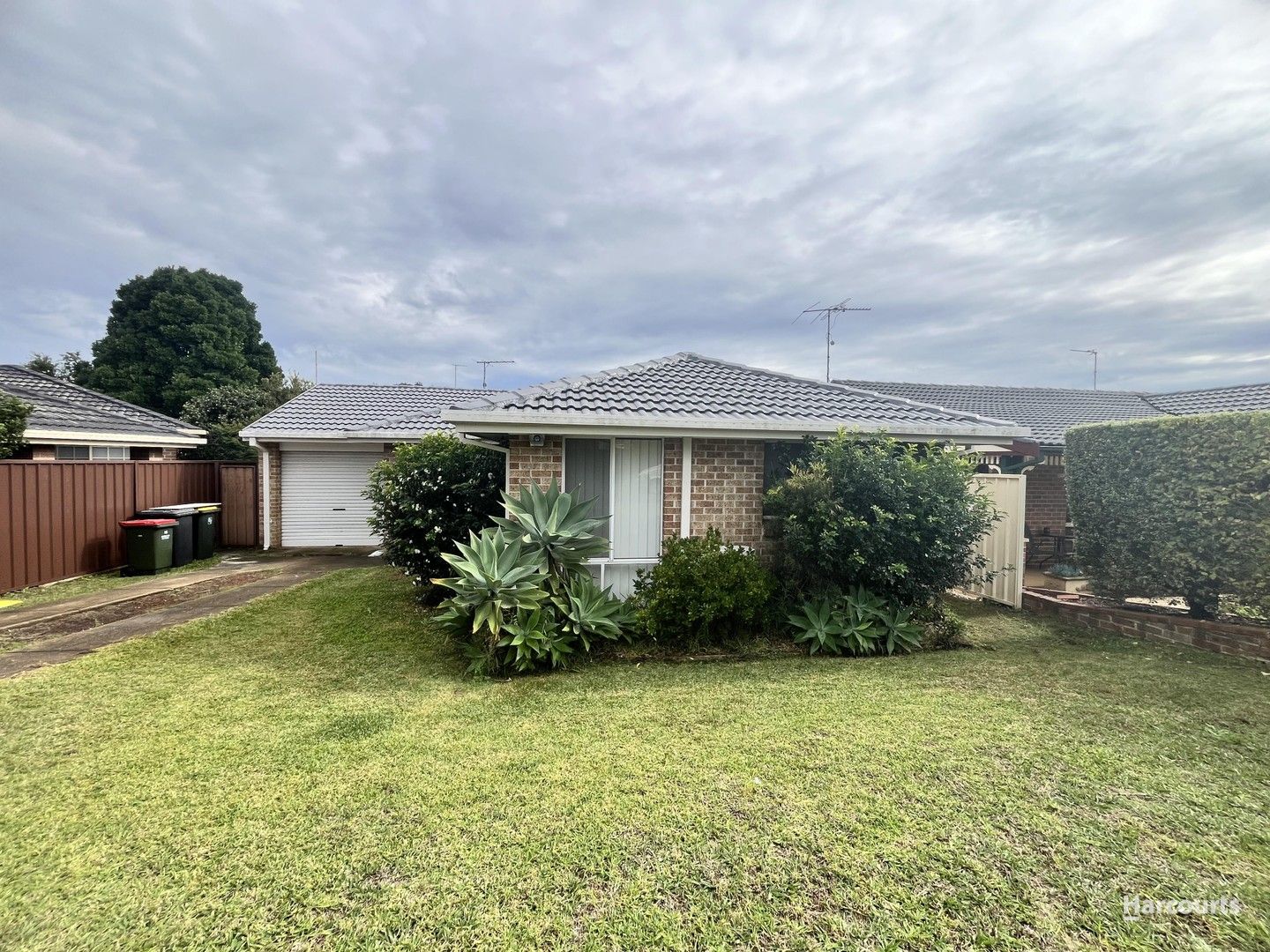 16 Moncrieff Close, St Helens Park NSW 2560, Image 0