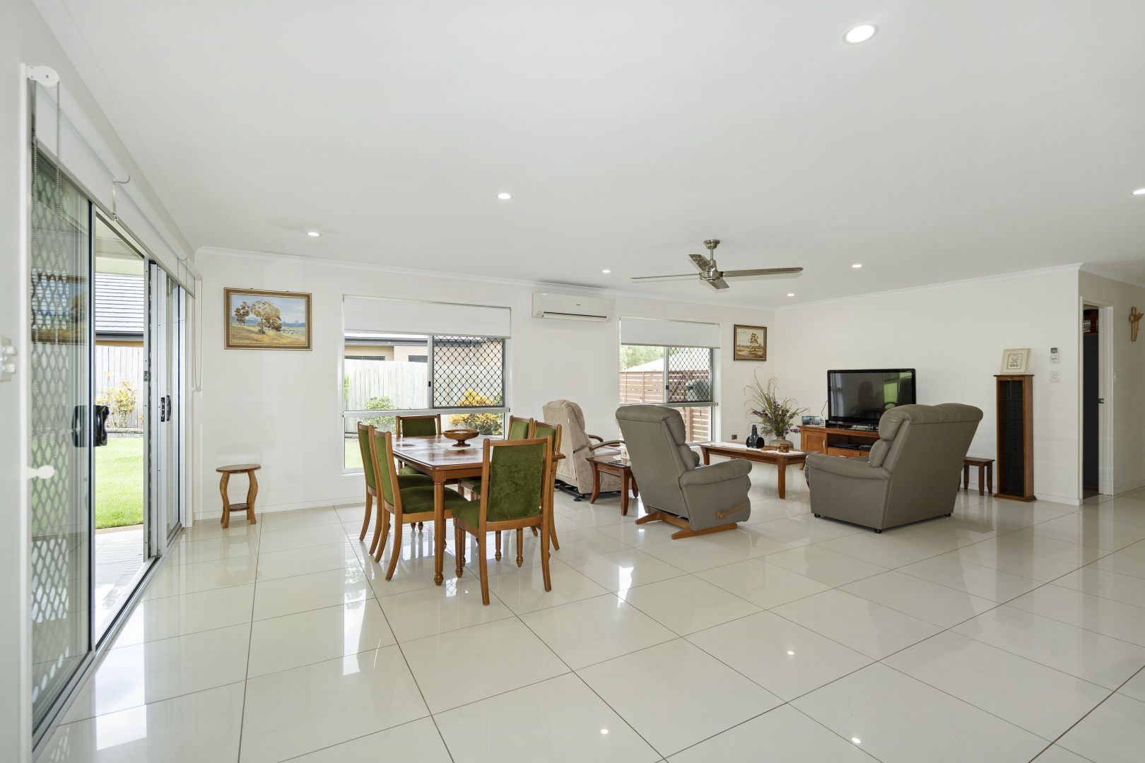 5 Camplin Court, Branyan QLD 4670, Image 1