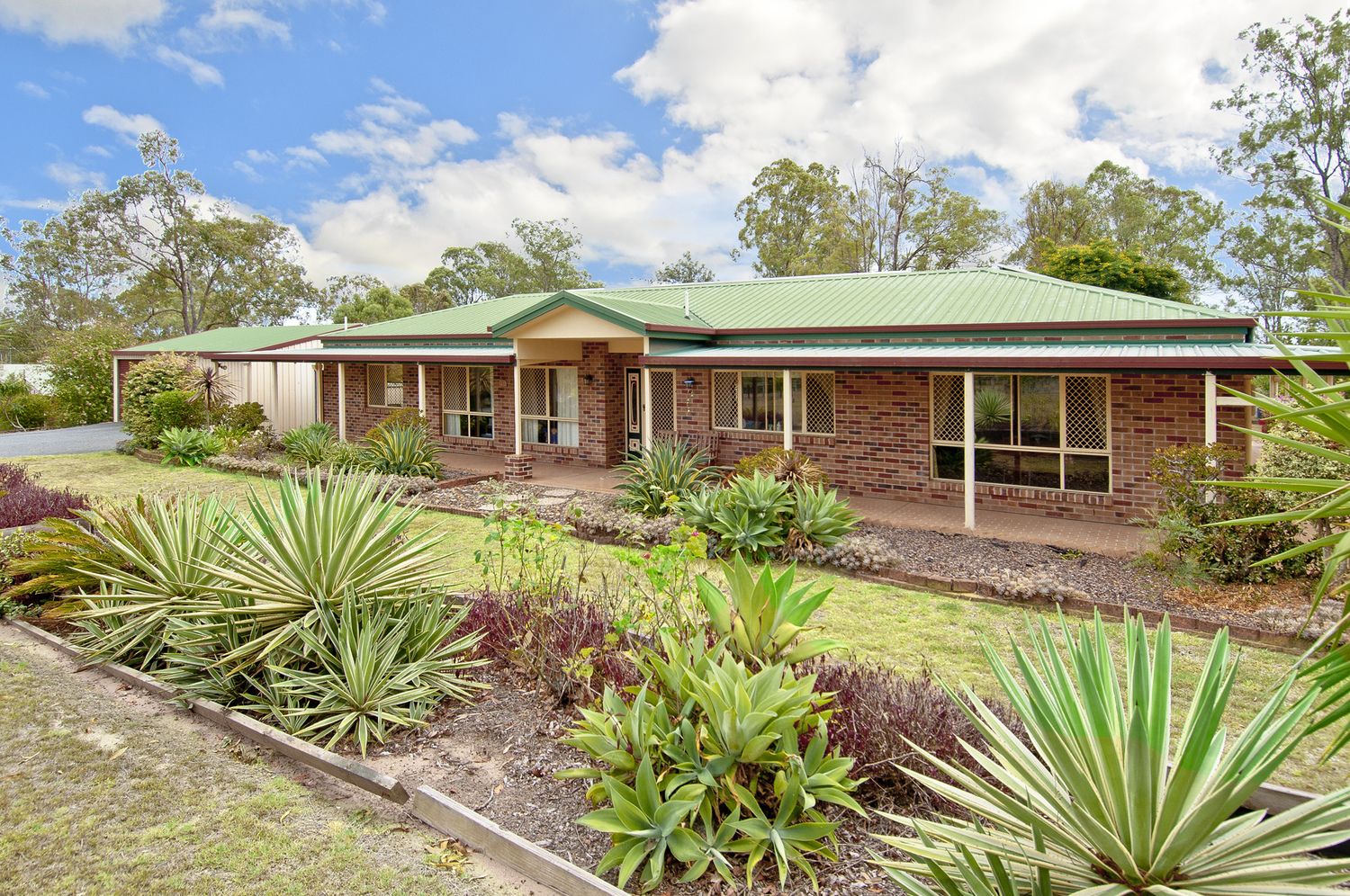 131-135 Henderson Road, Glenlogan QLD 4280, Image 0