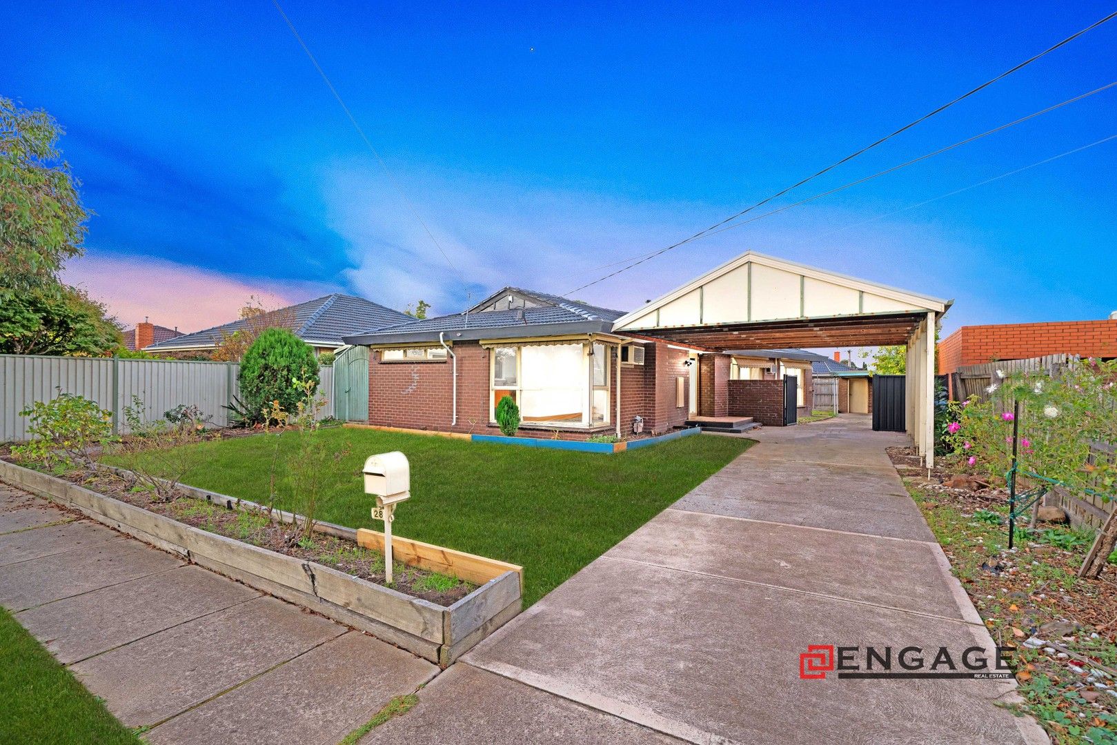 3 bedrooms House in 28 Mossfiel Drive HOPPERS CROSSING VIC, 3029