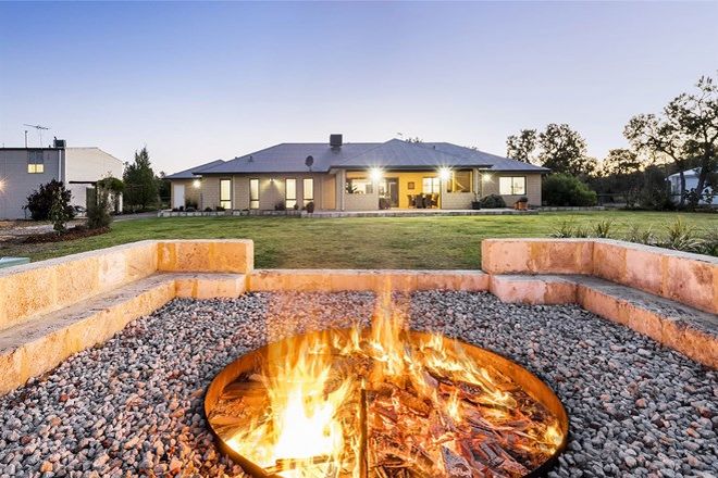 Picture of 90 Craddon Road, OAKFORD WA 6121