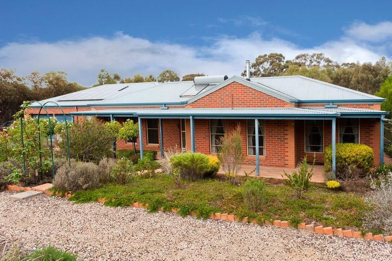 13 Leslie Place, JUNORTOUN VIC 3551, Image 0