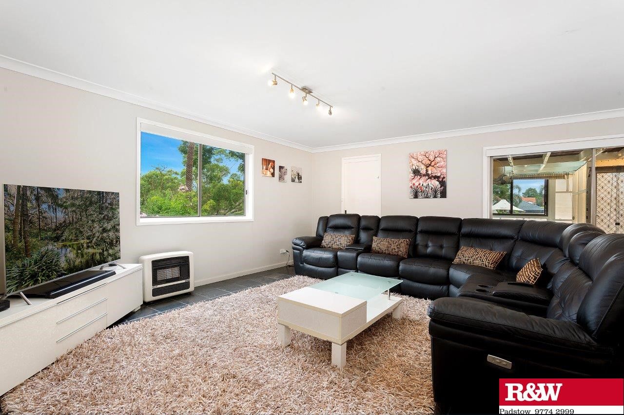 34 Queensbury Road, Padstow Heights NSW 2211, Image 2