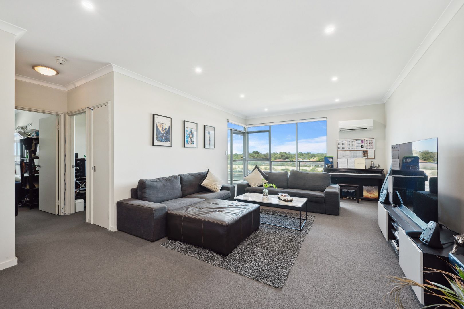 205/25 Malata Crescent, Success WA 6164, Image 2