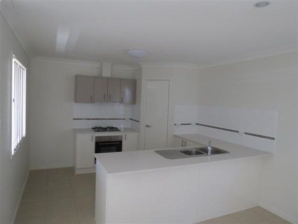 230 McDowall Street, Roma QLD 4455, Image 2